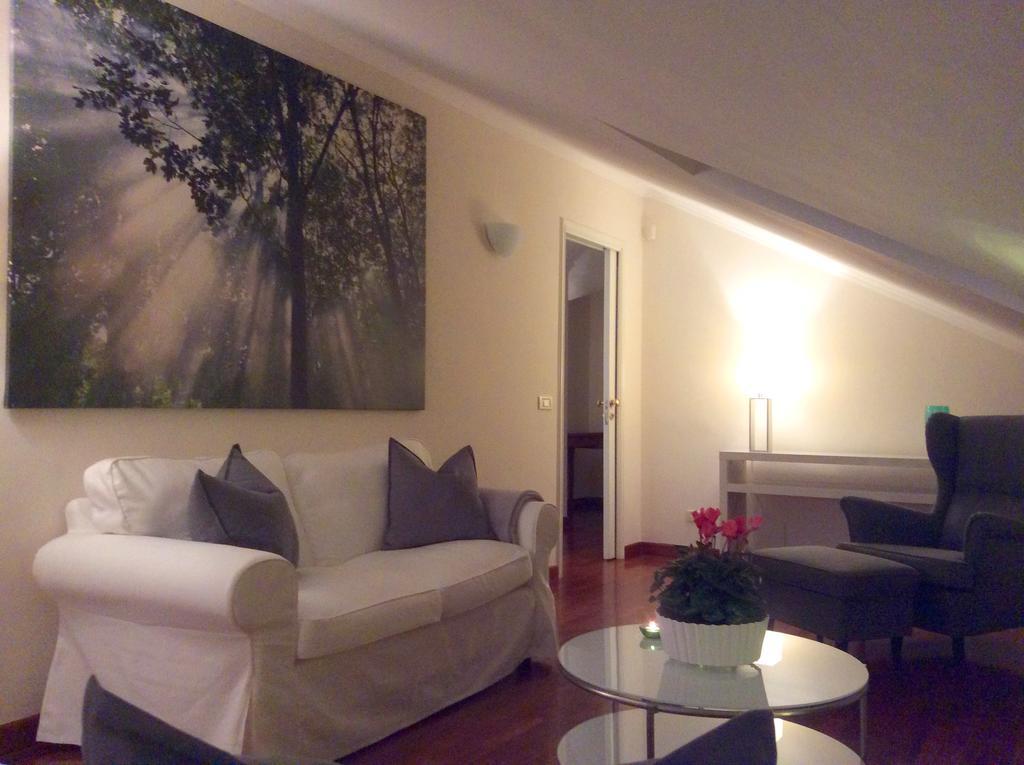 Apartment La Mansarda Alba  Room photo